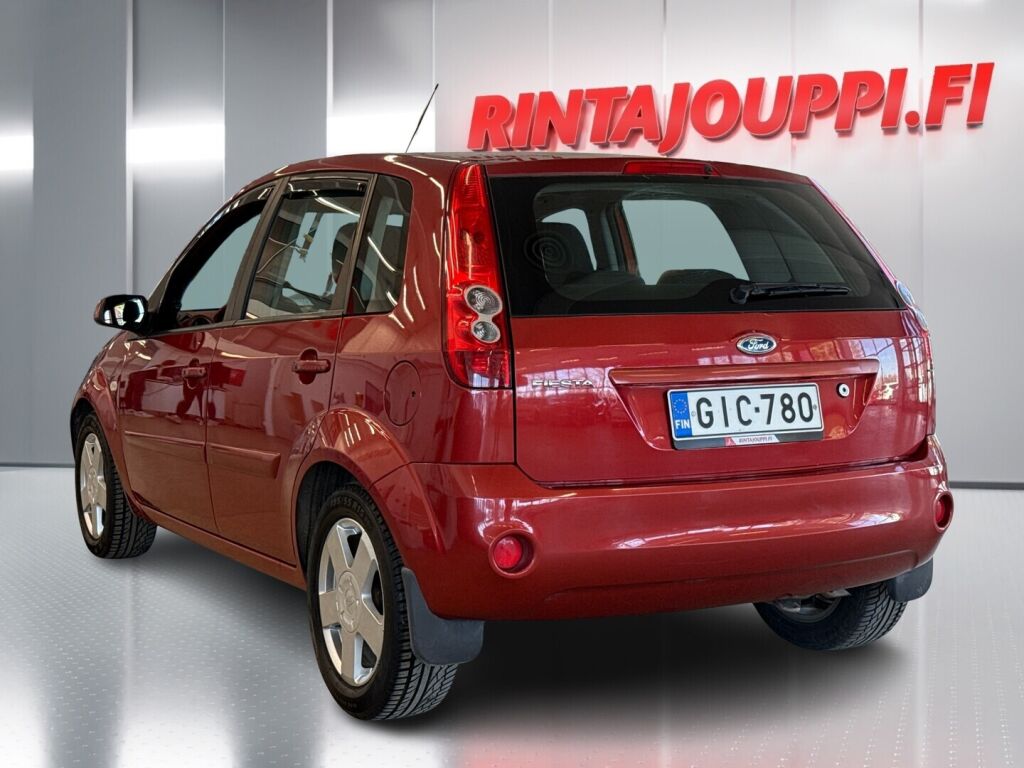 Ford Fiesta 2008 Punainen