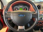 Ford Fiesta 2008 Punainen