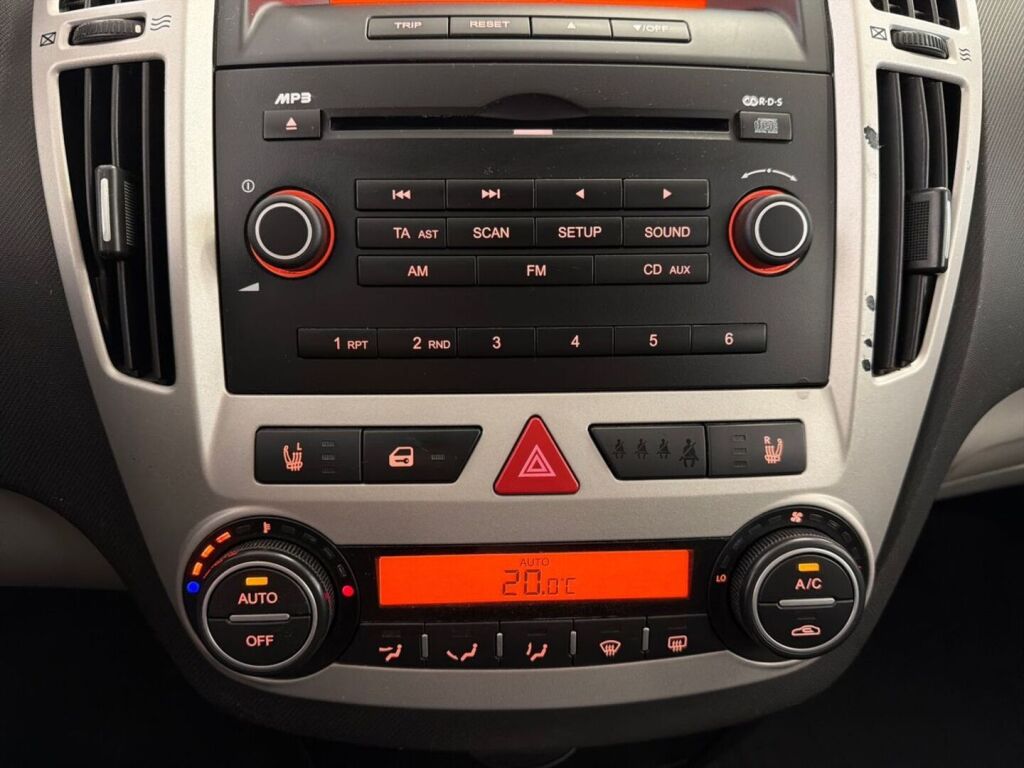 Kia Ceed 2008 Hopea