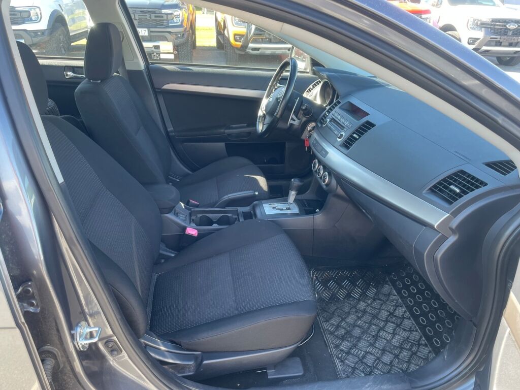 Mitsubishi Lancer 2009 Harmaa