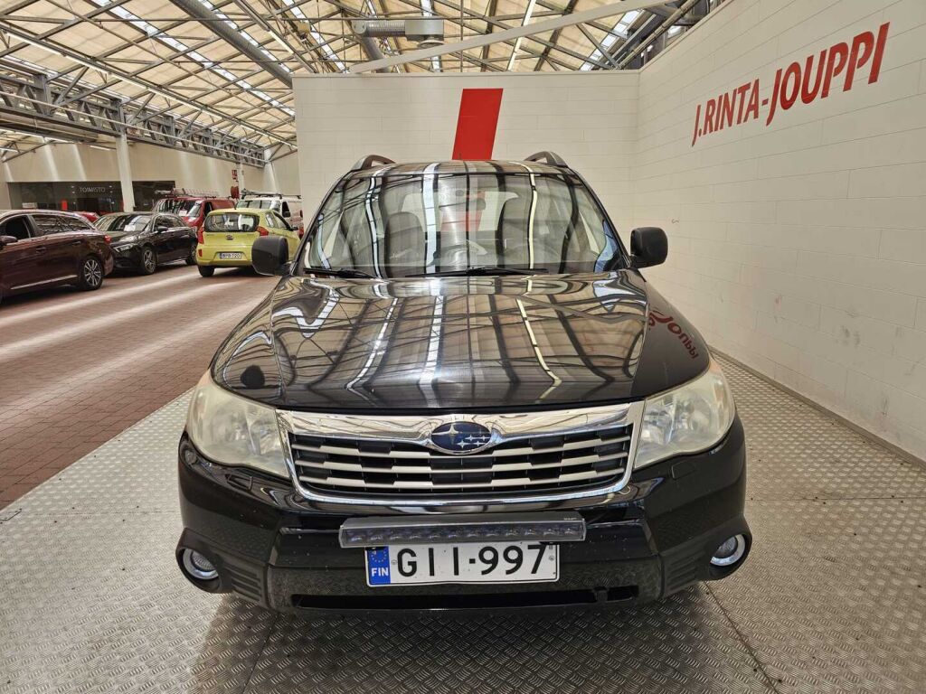 Subaru Forester 2009 Musta