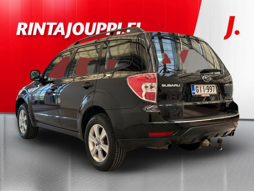 Subaru Forester 2009 Musta