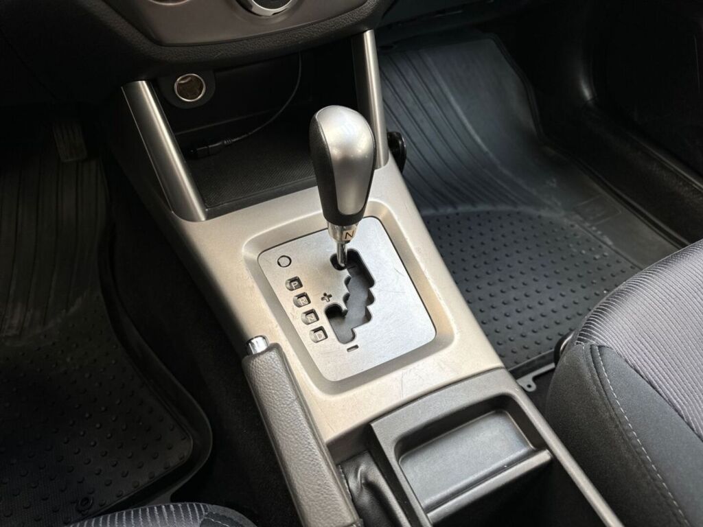 Subaru Forester 2009 Musta