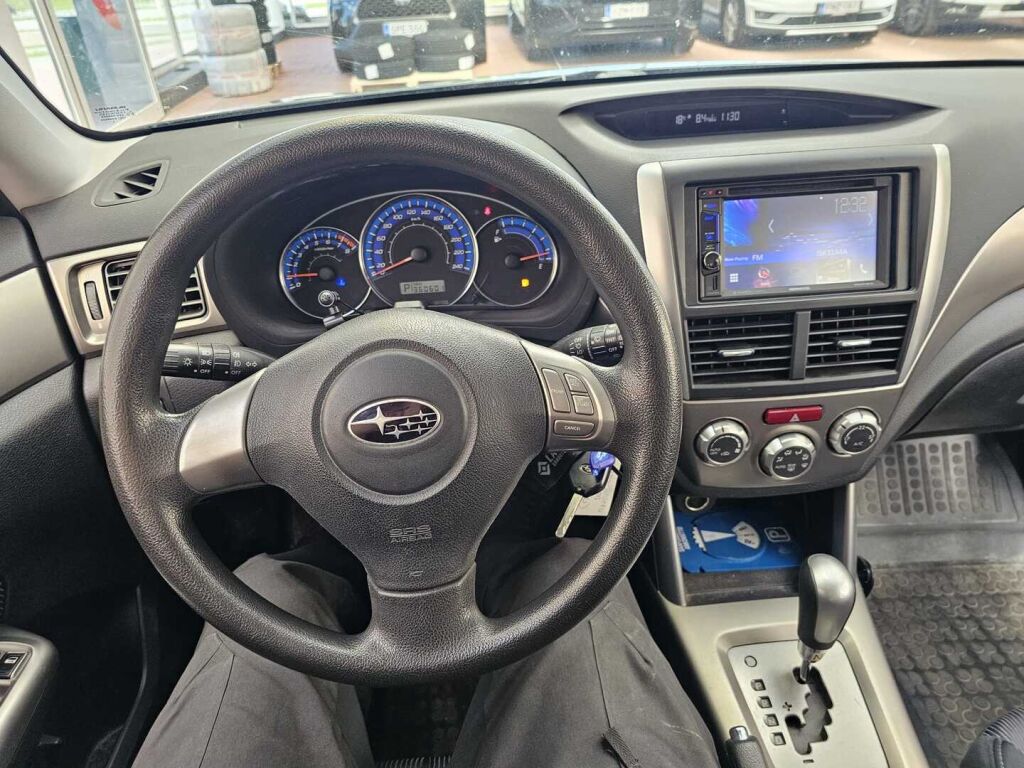 Subaru Forester 2009 Musta