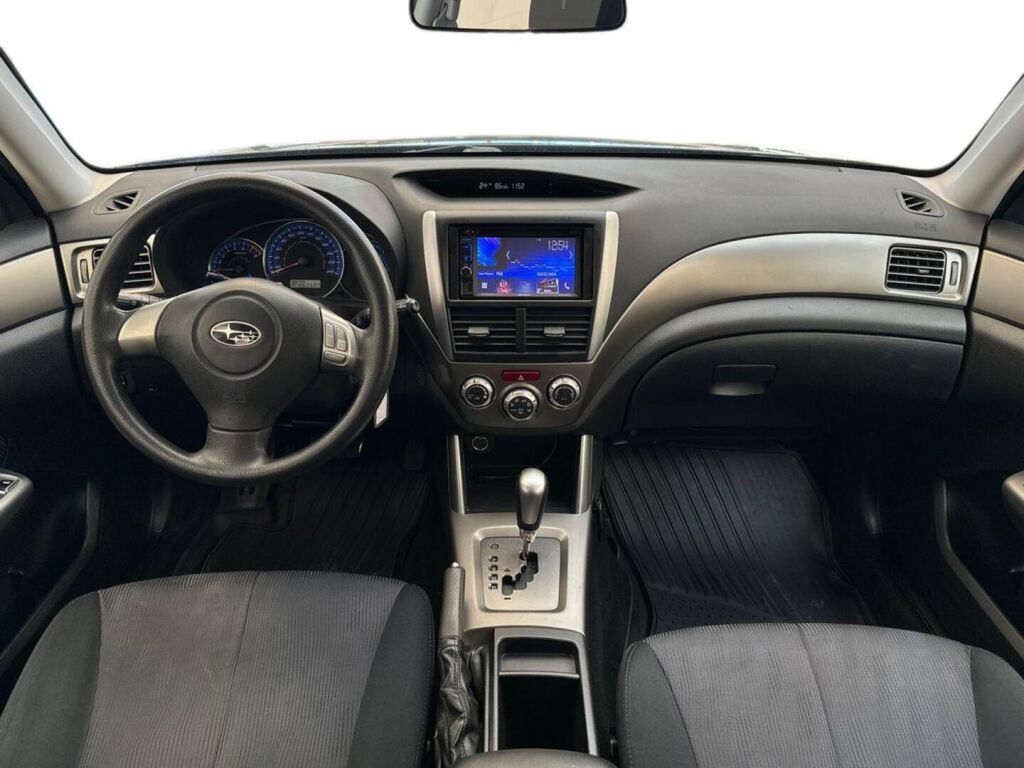 Subaru Forester 2009 Musta