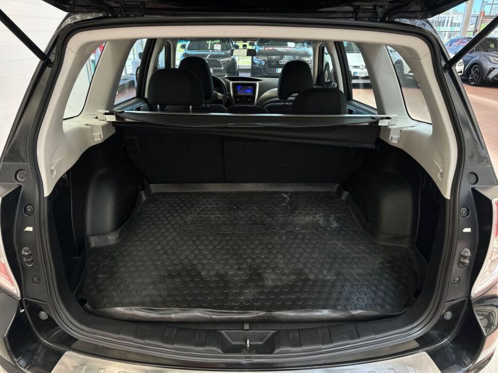 Subaru Forester 2009 Musta