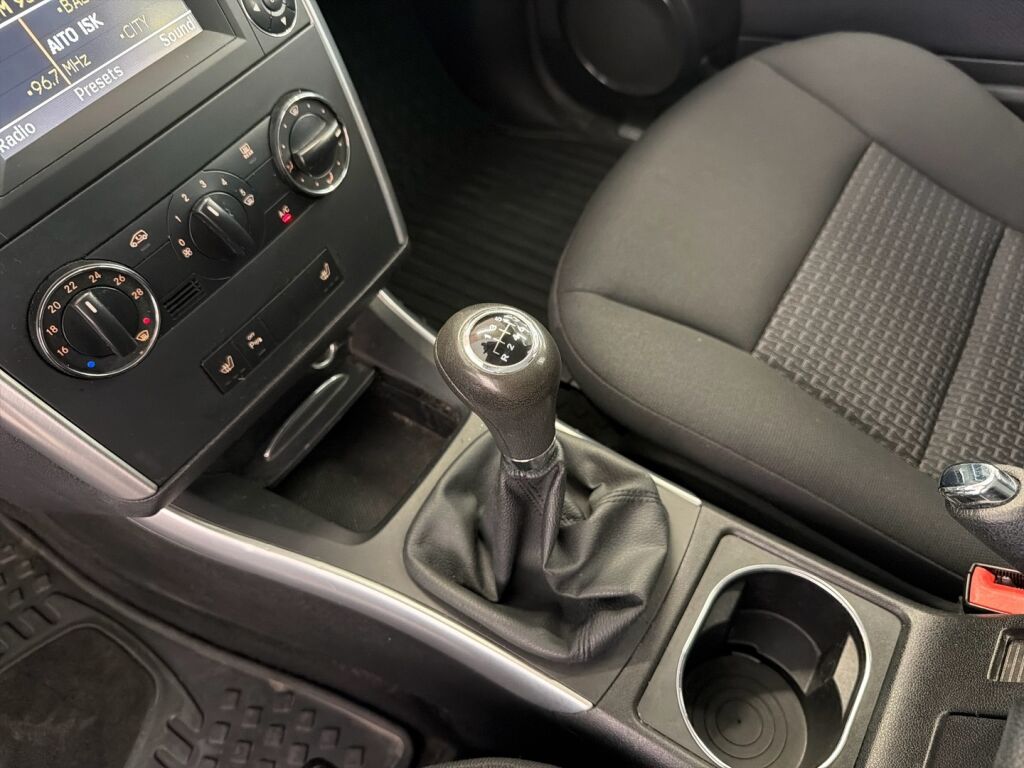 Mercedes-Benz B 2009 Harmaa