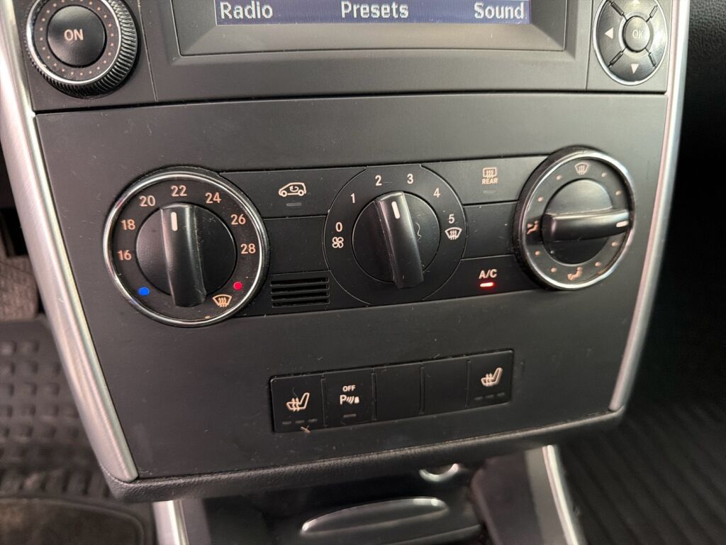 Mercedes-Benz B 2009 Harmaa