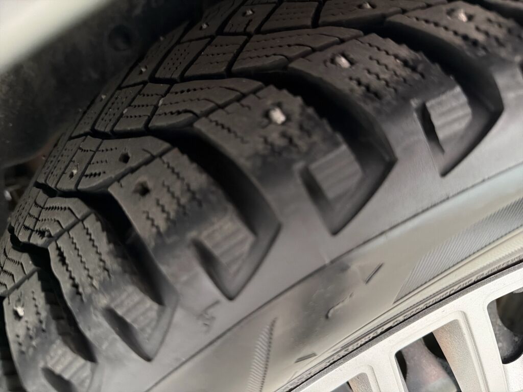 Mercedes-Benz B 2009 Harmaa