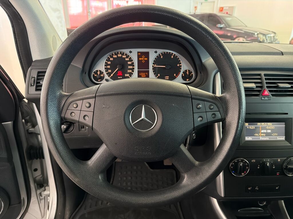 Mercedes-Benz B 2009 Harmaa