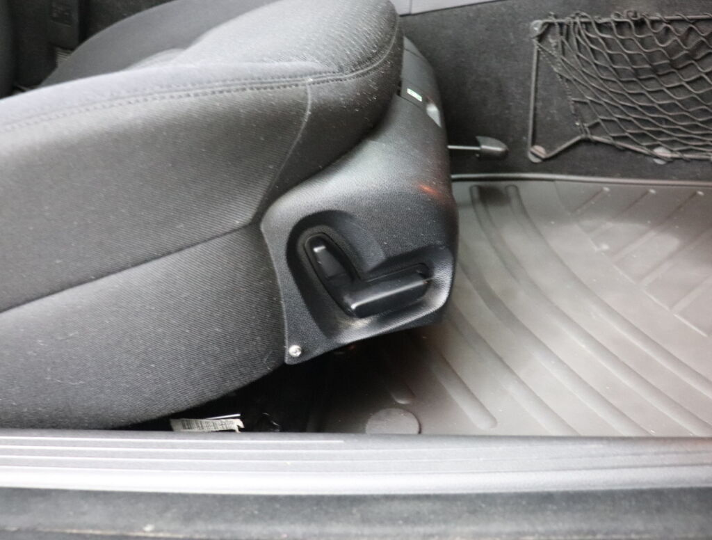 Mercedes-Benz E 2009 Harmaa