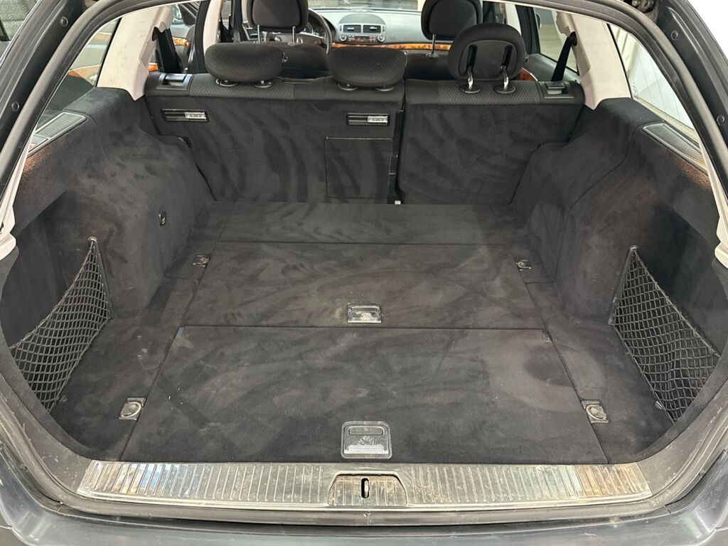 Mercedes-Benz E 2009 Harmaa