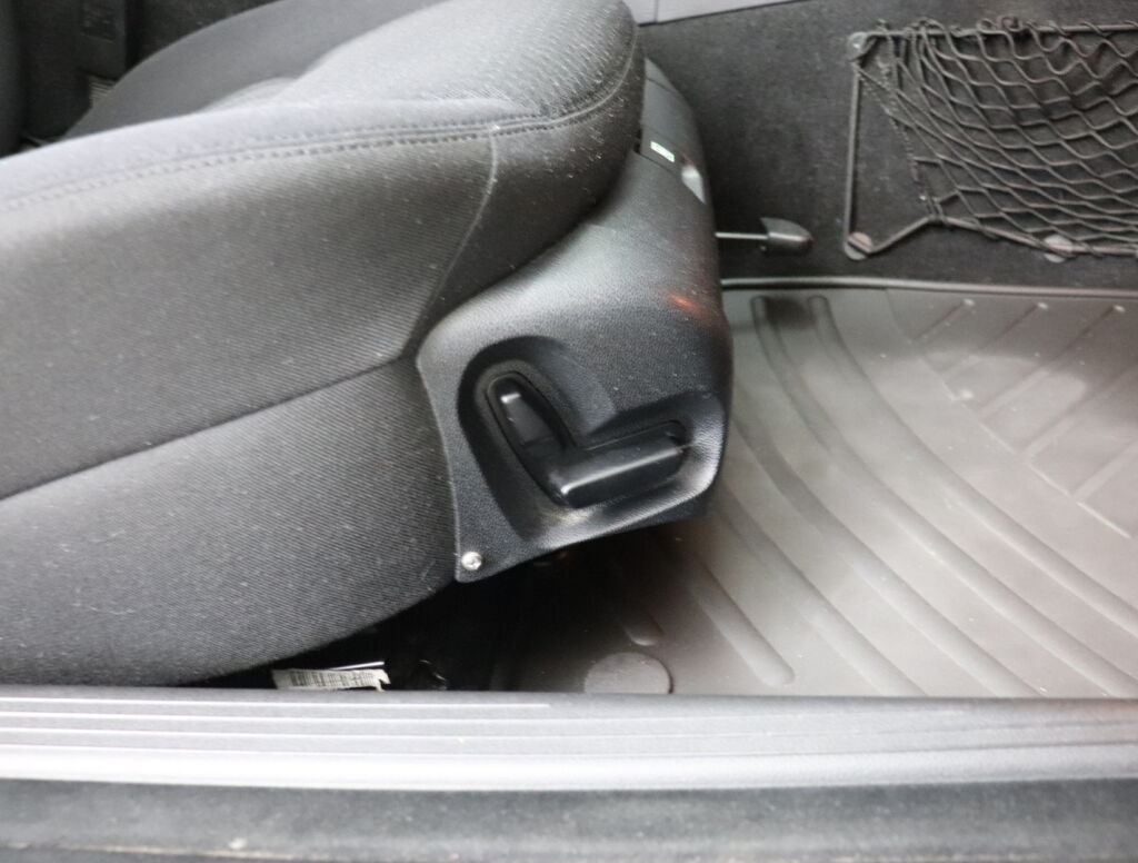 Mercedes-Benz E 2009 Harmaa