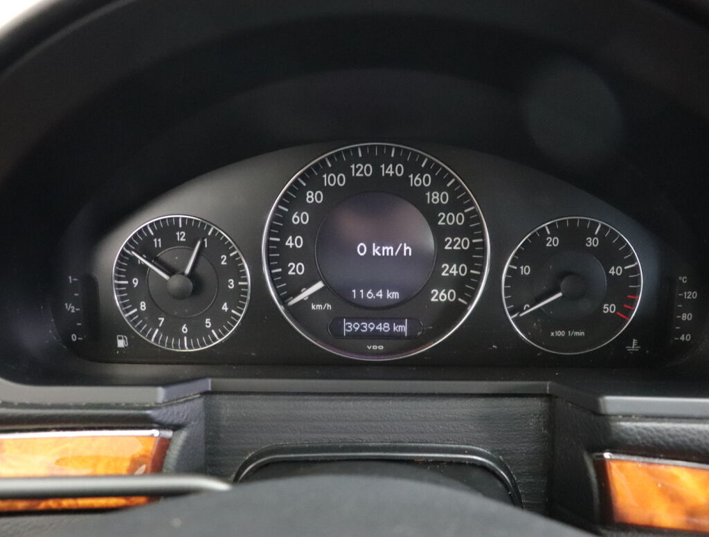 Mercedes-Benz E 2009 Harmaa