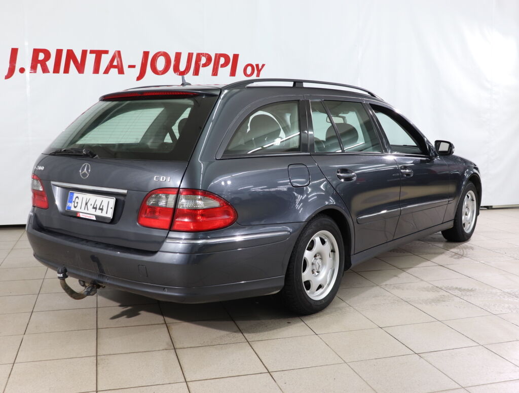 Mercedes-Benz E 2009 Harmaa