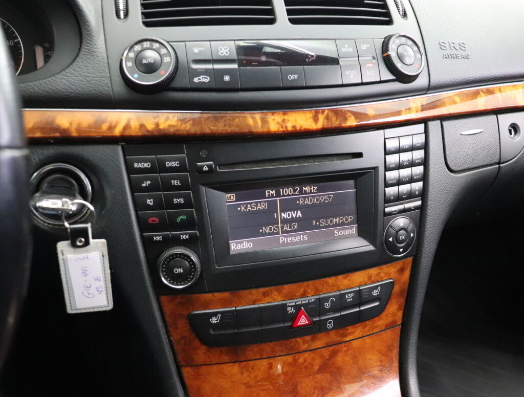 Mercedes-Benz E 2009 Harmaa