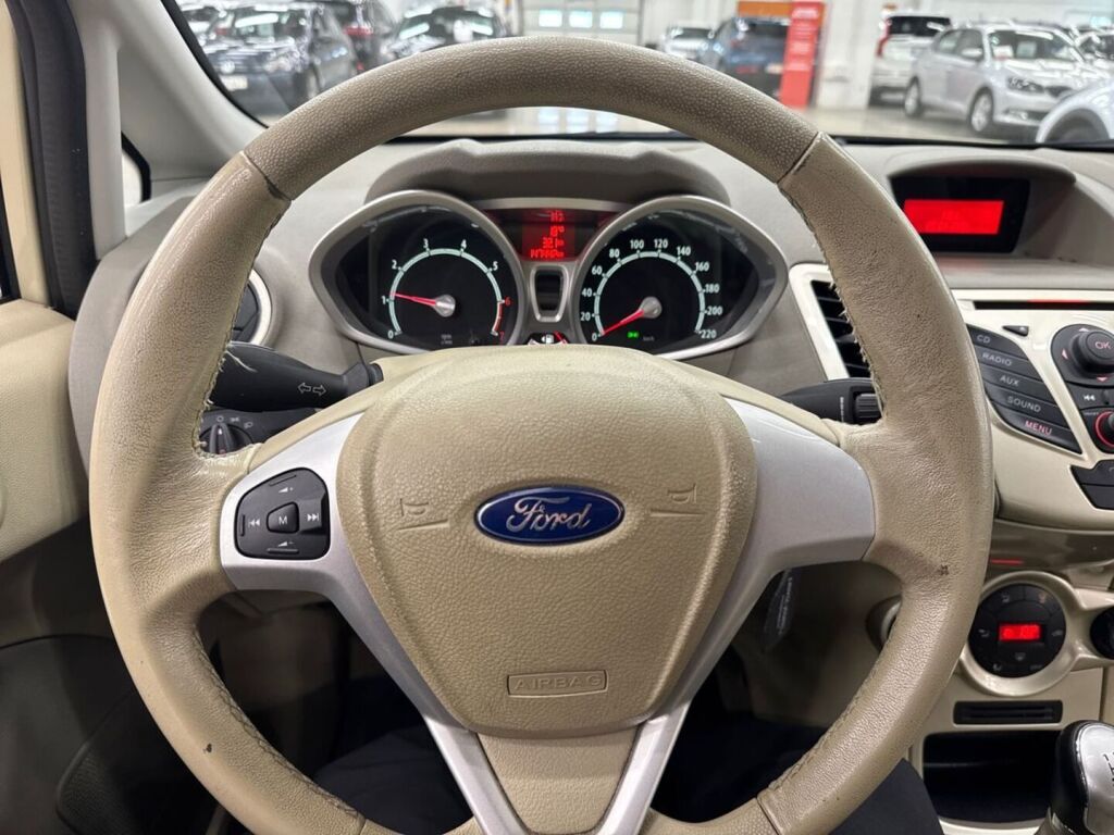 Ford Fiesta 2009 Vihreä