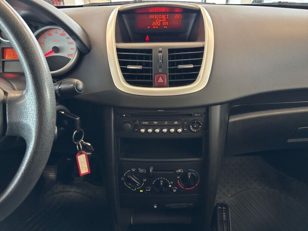 Peugeot 207 2009 Musta