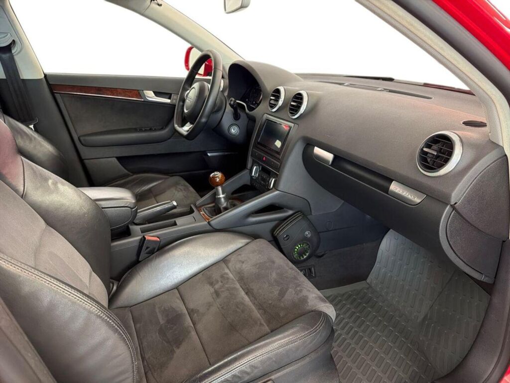 Audi A3 2009 Punainen