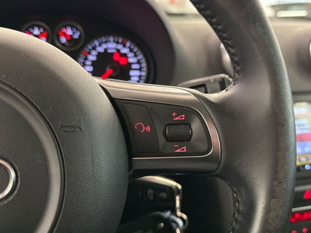 Audi A3 2009 Punainen