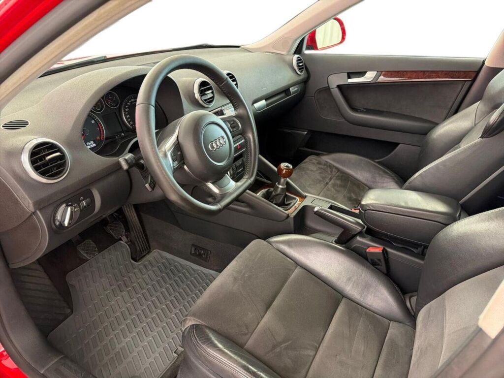 Audi A3 2009 Punainen