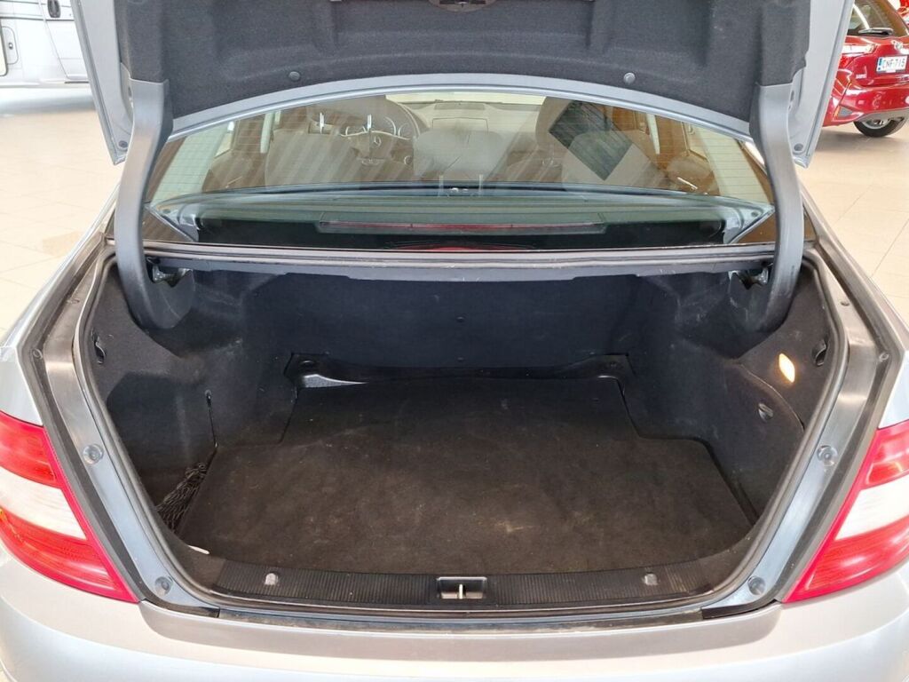 Mercedes-Benz C 2009 Harmaa