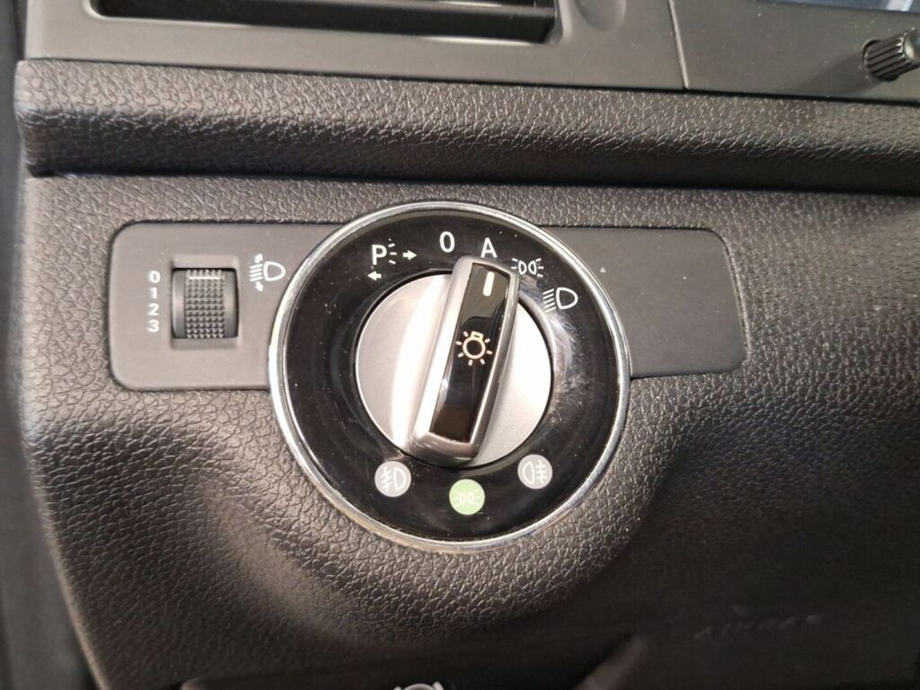Mercedes-Benz C 2009 Harmaa