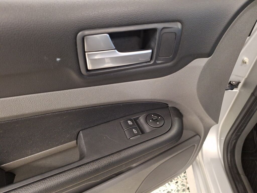 Ford Focus 2009 Harmaa