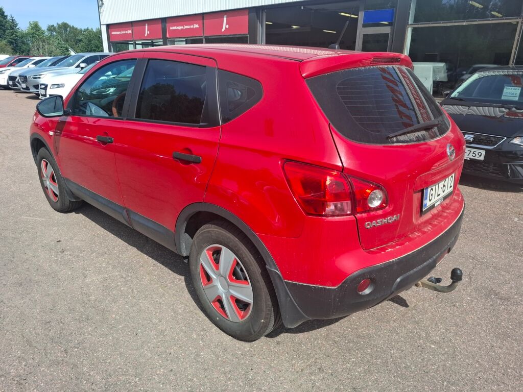 Nissan Qashqai 2009 Punainen