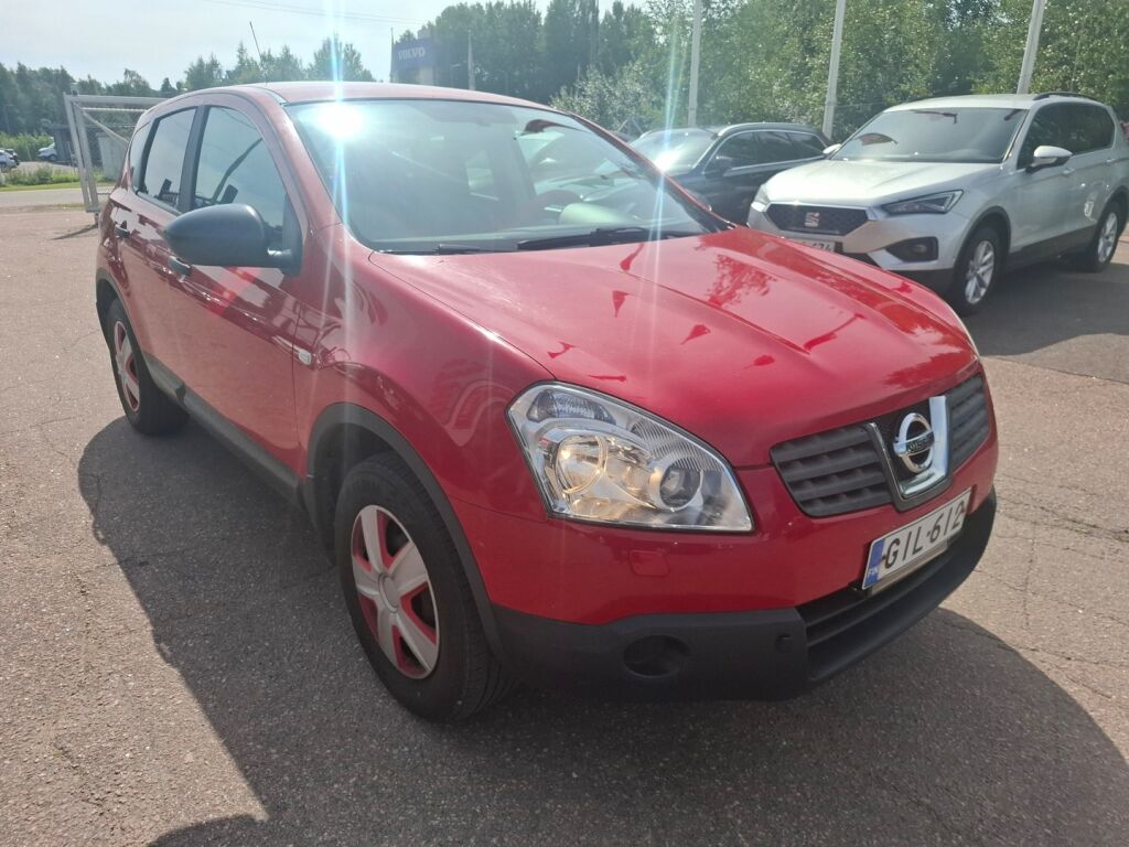 Nissan Qashqai 2009 Punainen