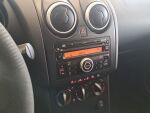 Nissan Qashqai 2009 Punainen