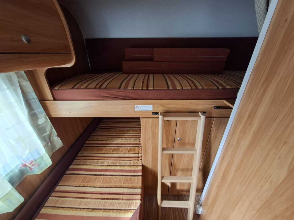 Bürstner Marano T 575 2009 Valkoinen