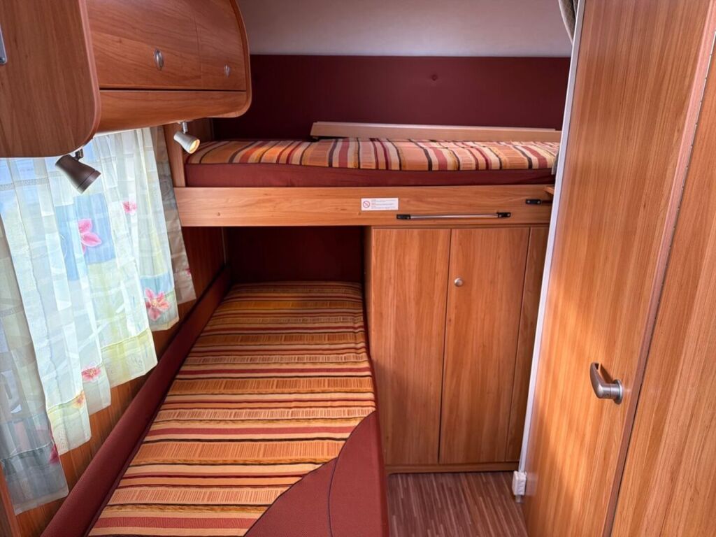 Bürstner Marano T 575 2009 Valkoinen