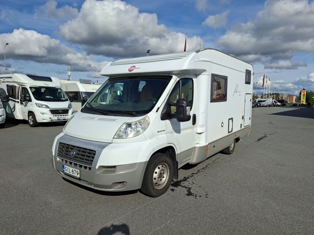Bürstner Marano T 575 2009 Valkoinen