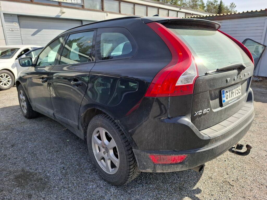 Volvo XC60 2009 Musta