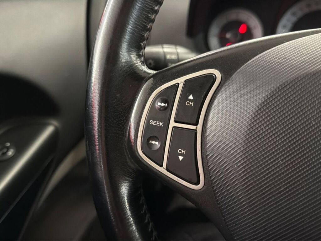 Kia Ceed 2009 Punainen