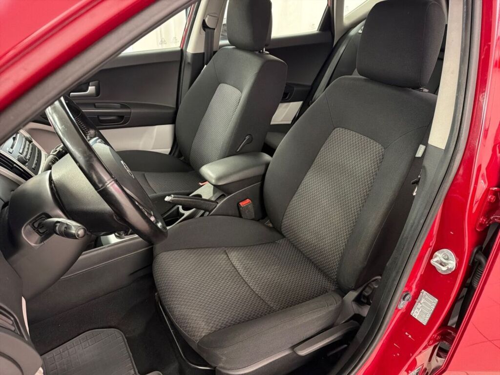 Kia Ceed 2009 Punainen
