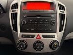 Kia Ceed 2009 Punainen