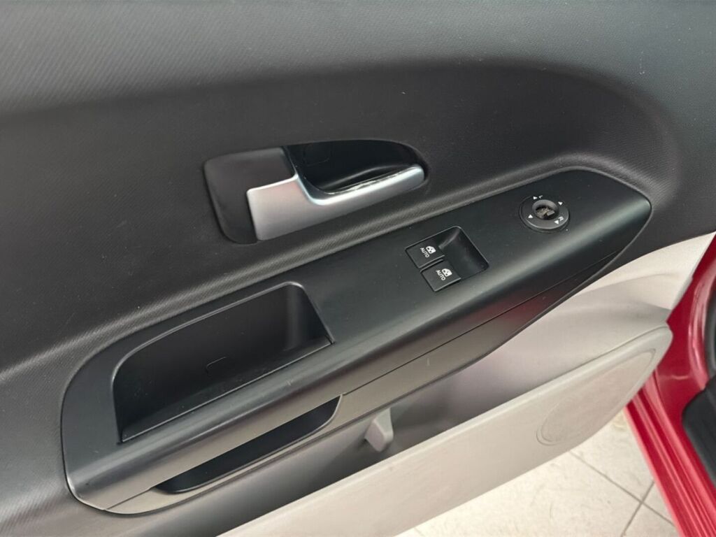 Kia Ceed 2009 Punainen
