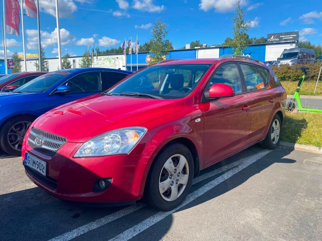 Kia Ceed 2009 Punainen