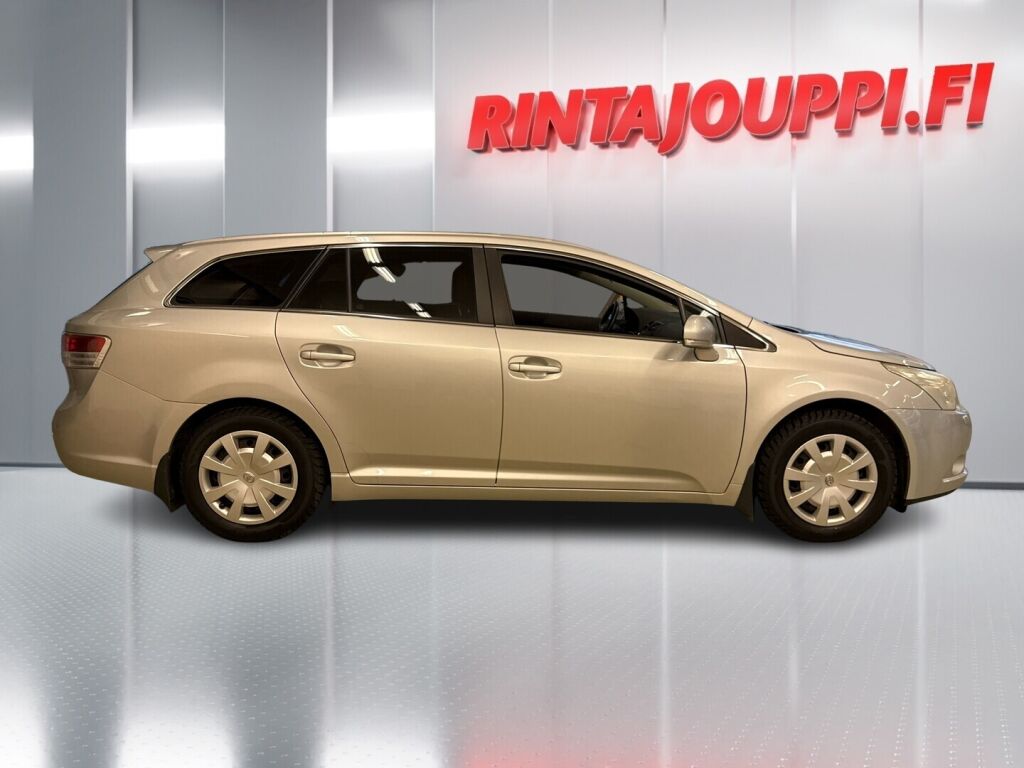 Toyota Avensis 2009 Hopea