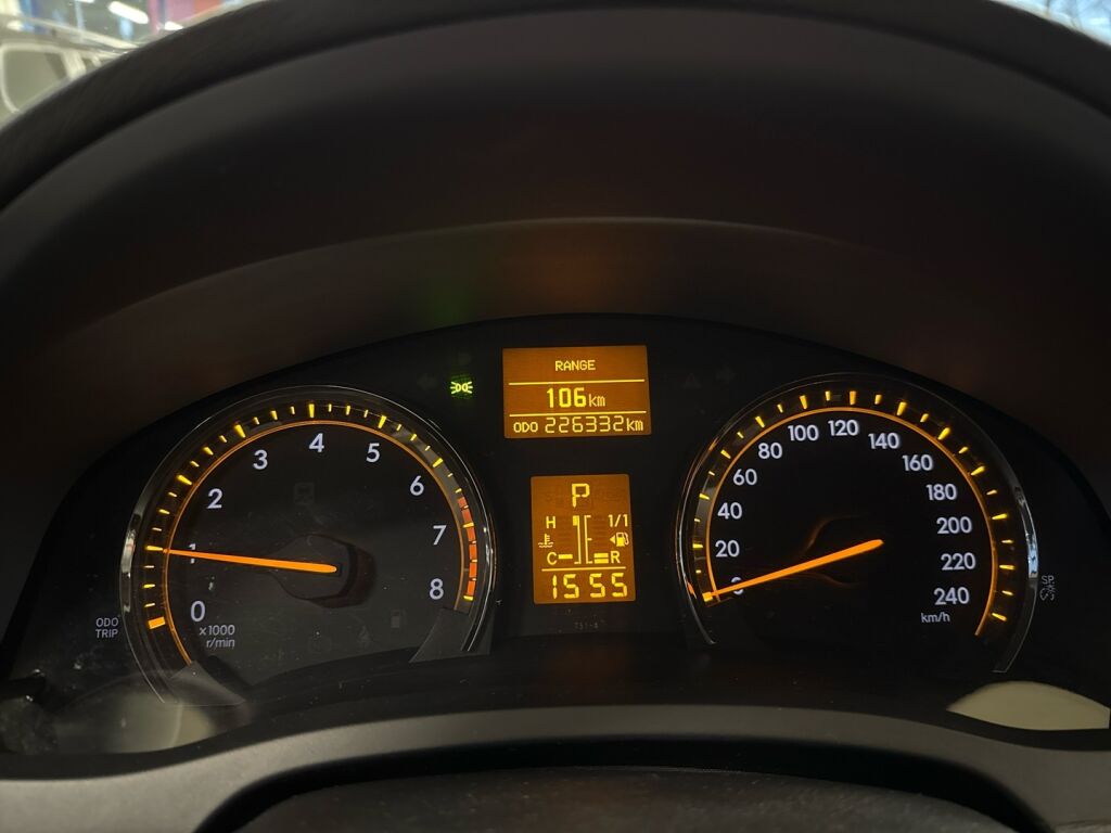 Toyota Avensis 2009 Hopea