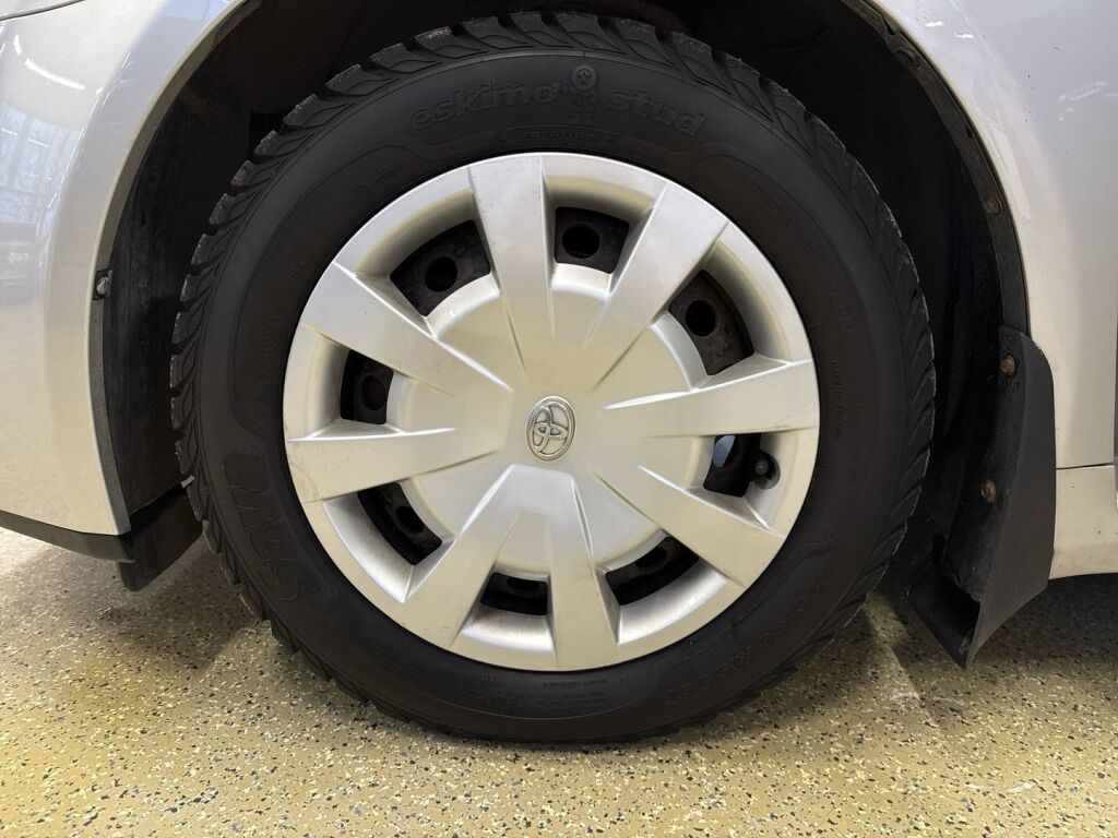 Toyota Avensis 2009 Hopea