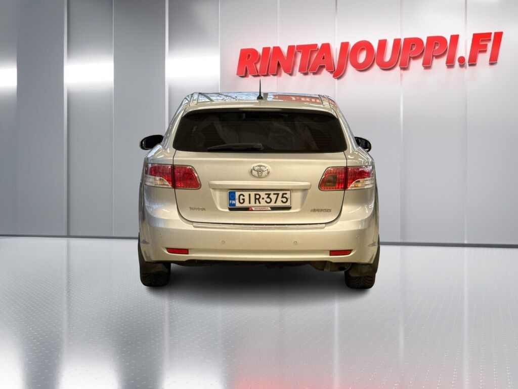 Toyota Avensis 2009 Hopea