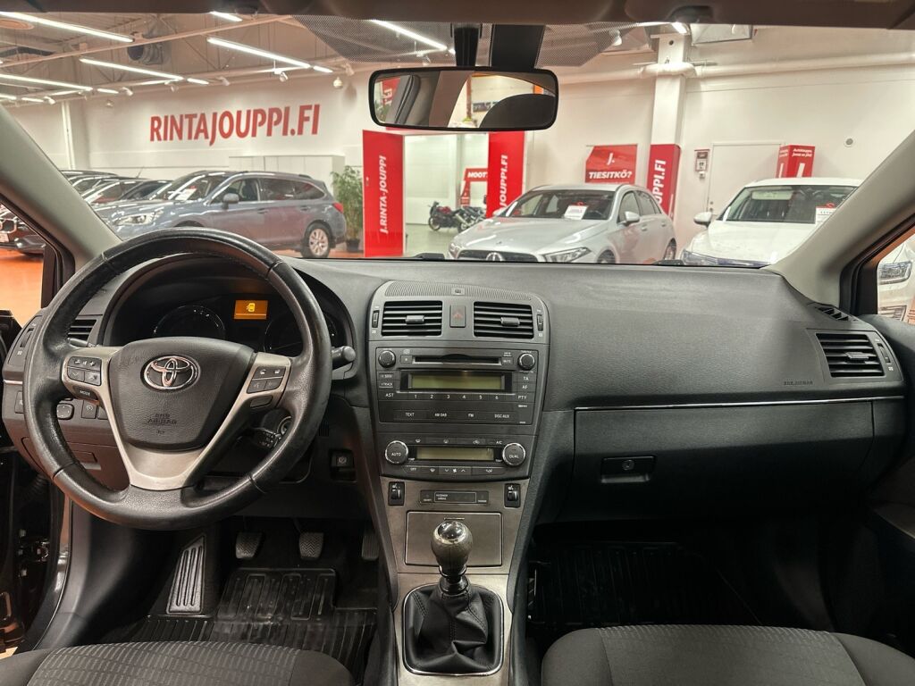 Toyota Avensis 2009 Musta