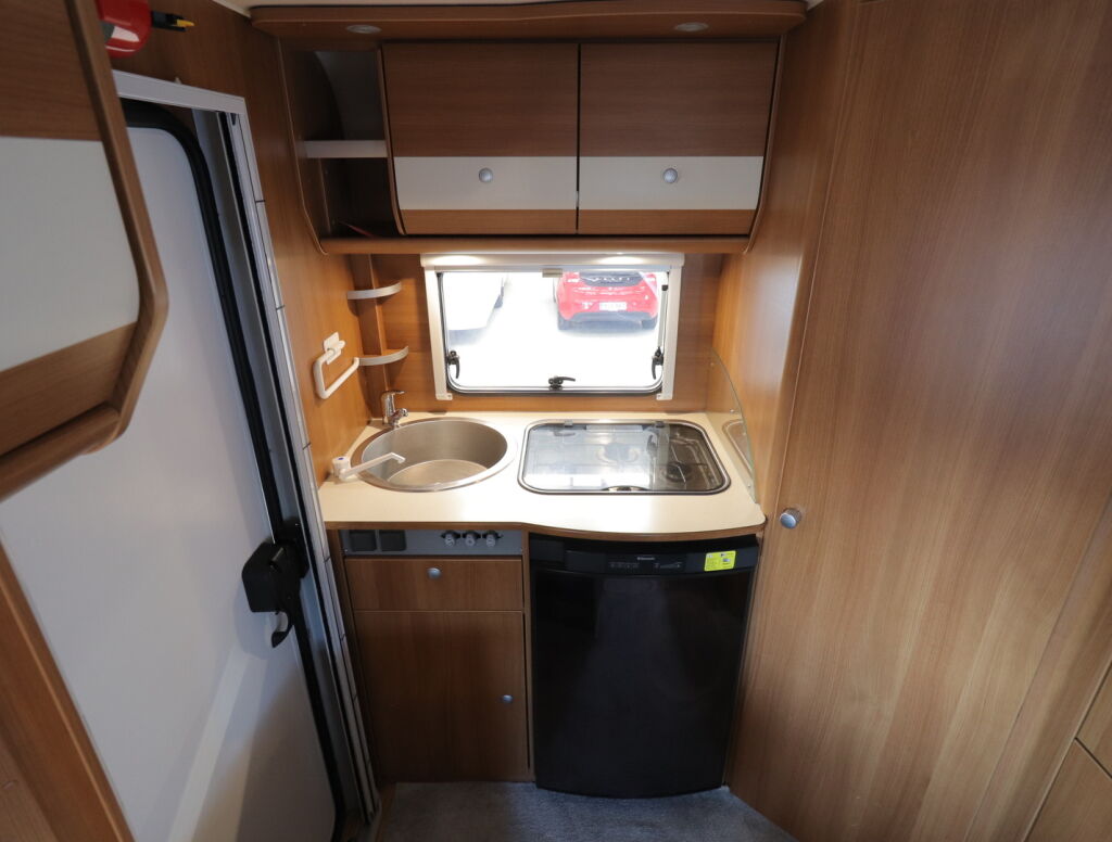 Carado A 160 2010 Valkoinen