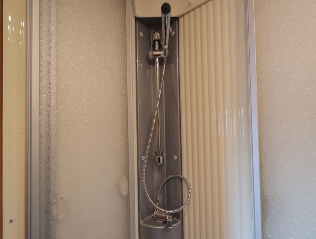 Carado A 160 2010 Valkoinen