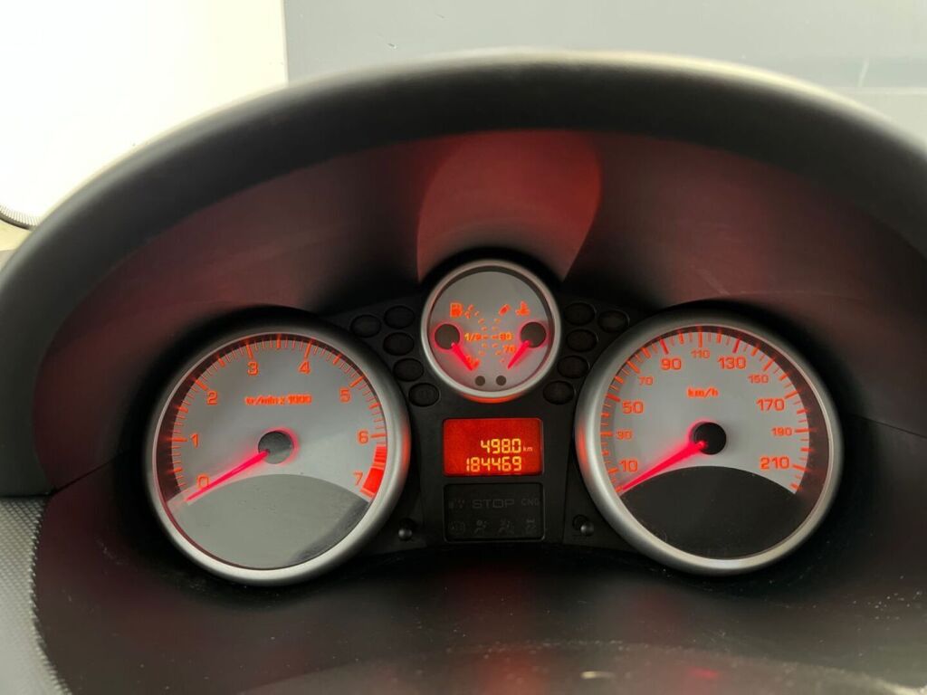 Peugeot 206+ 2009 Valkoinen
