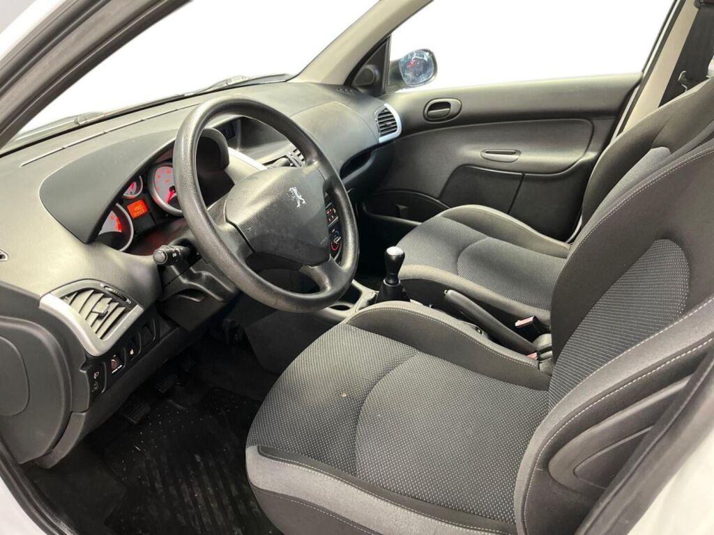 Peugeot 206+ 2009 Valkoinen