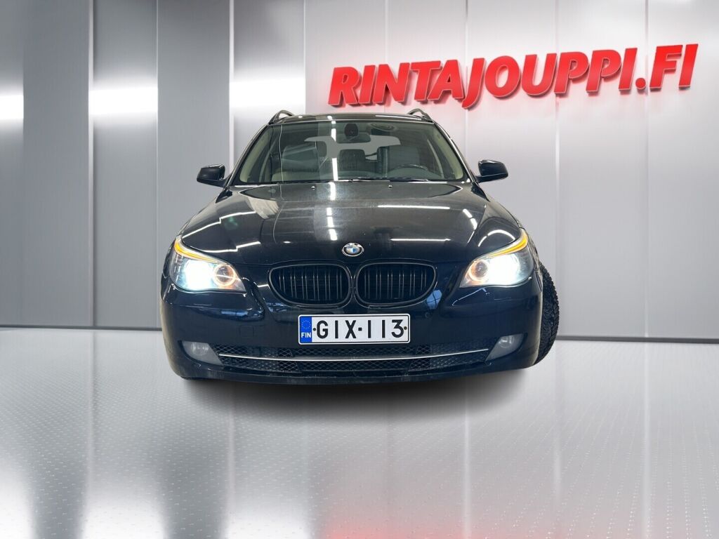 BMW 520 2009 Musta